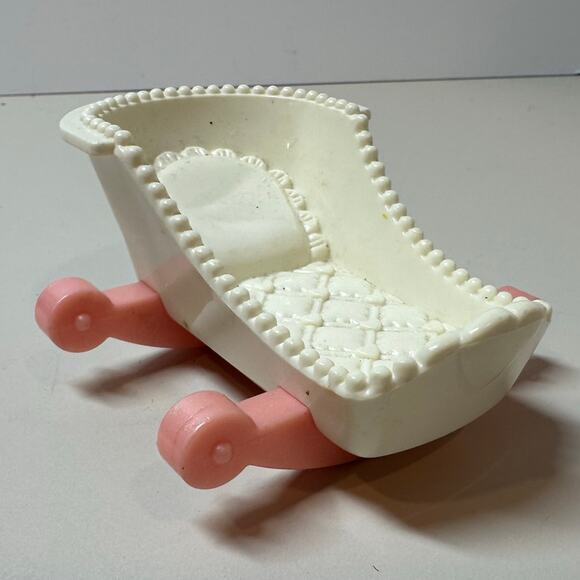 Dollhouse Cradle Pink White 1995 Fisher Price Loving Family Nursery Furniture - Picture 2 of 10
